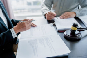 how to counter an insurance settlement offer