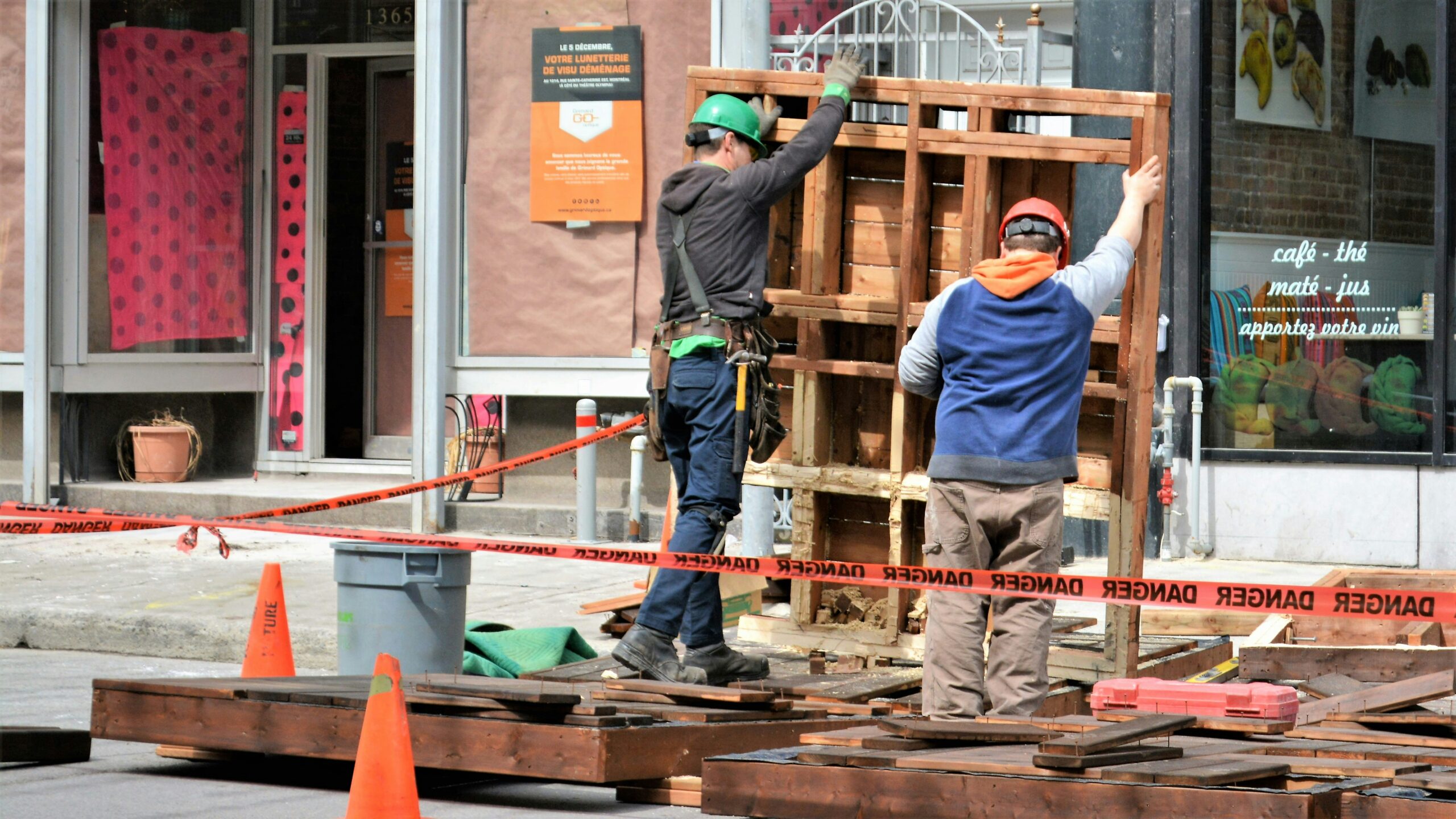 workers on a job site workers compensation construction accident lawyer claim when one falls